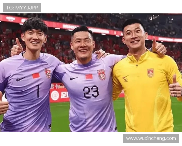 颜骏凌压阵，薛庆浩、于金永加盟：国足东亚杯门将新老交替解析(1)